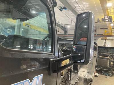 Peterbilt 579 Door Mirror