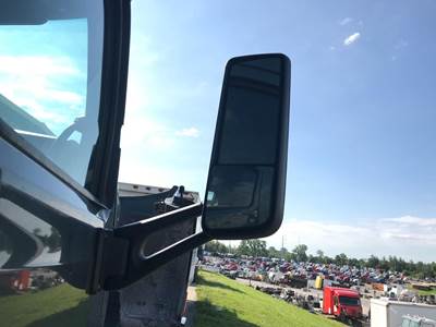 Peterbilt 579 Door Mirror