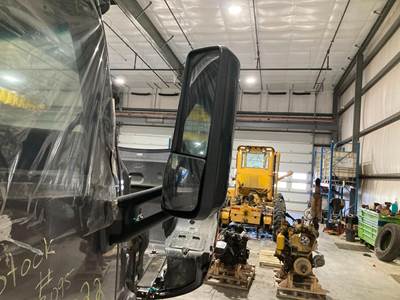 Peterbilt 579 Door Mirror