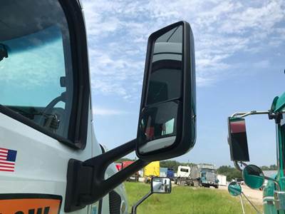 Peterbilt 579 Door Mirror