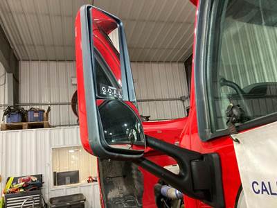 Peterbilt 579 Door Mirror
