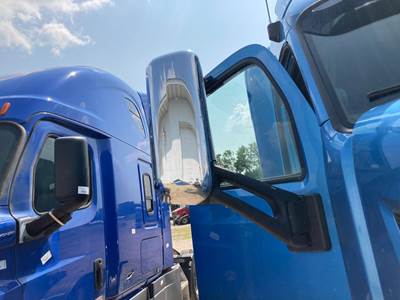Peterbilt 579 Door Mirror