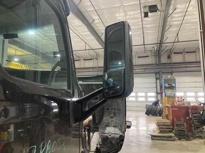 Peterbilt 579 Door Mirror