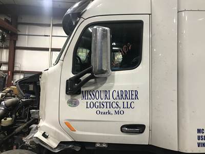 Peterbilt 579 Door Mirror