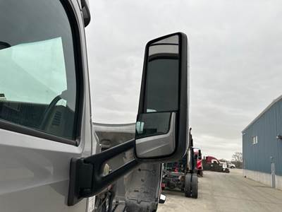 Peterbilt 579 Door Mirror