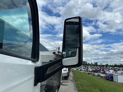 Peterbilt 579 Door Mirror