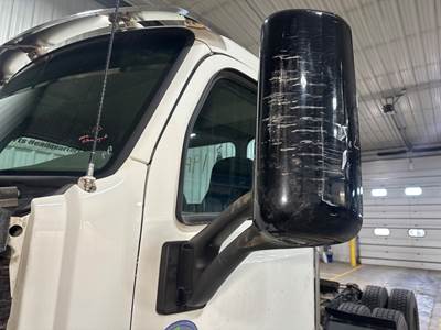 Peterbilt 579 Door Mirror