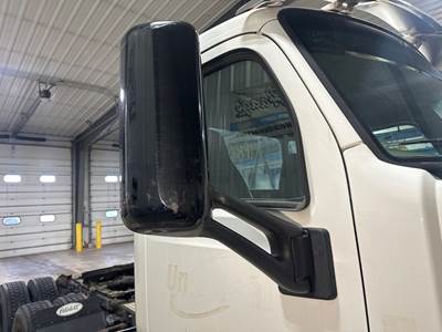 Peterbilt 579 Door Mirror