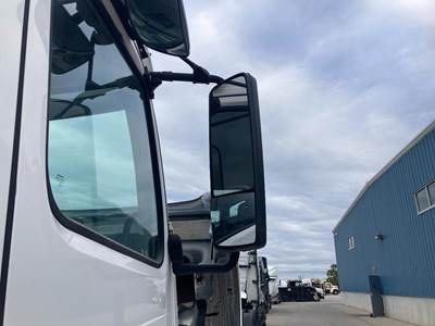 Volvo VNL Door Mirror