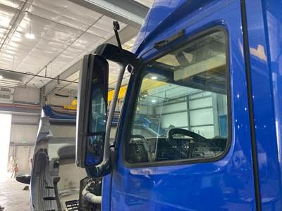 Volvo VNL Door Mirror