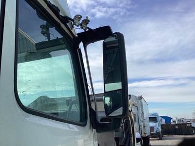 Volvo VNL Door Mirror