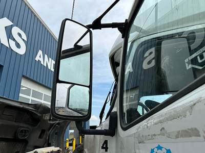 Volvo VNL Door Mirror