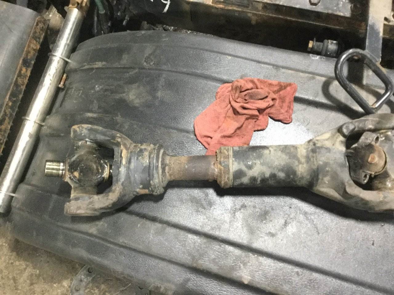 2008 Meritor RDSRPL20 Rear Drive Shaft for a Volvo VNL For Sale
