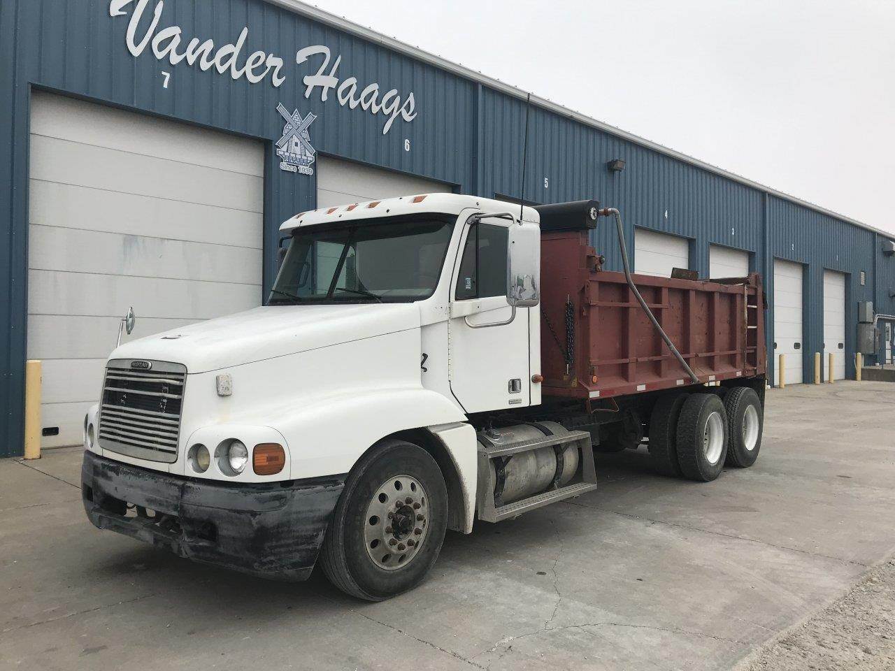 2002 Freightliner Century Class 120 Dump Truck Detroit, 10 Speed