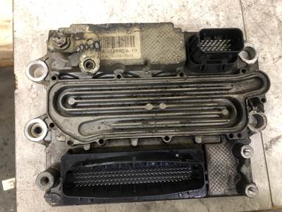 Detroit DD13 Engine Control Module (ECM) for a Freightliner Cascadia