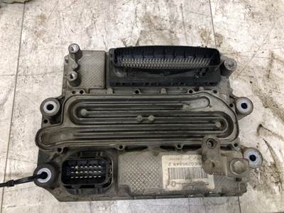 Detroit DD13 Engine Control Module (ECM) for a Freightliner Cascadia