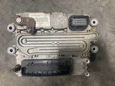 Detroit DD13 Engine Control Module (ECM) for a Freightliner Cascadia