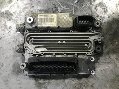 Detroit DD15 Engine Control Module (ECM) for a Freightliner Cascadia