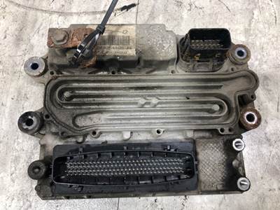 Detroit DD15 Engine Control Module (ECM) for a Freightliner Cascadia