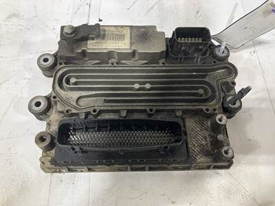 Detroit DD15 Engine Control Module (ECM) for a Freightliner Cascadia