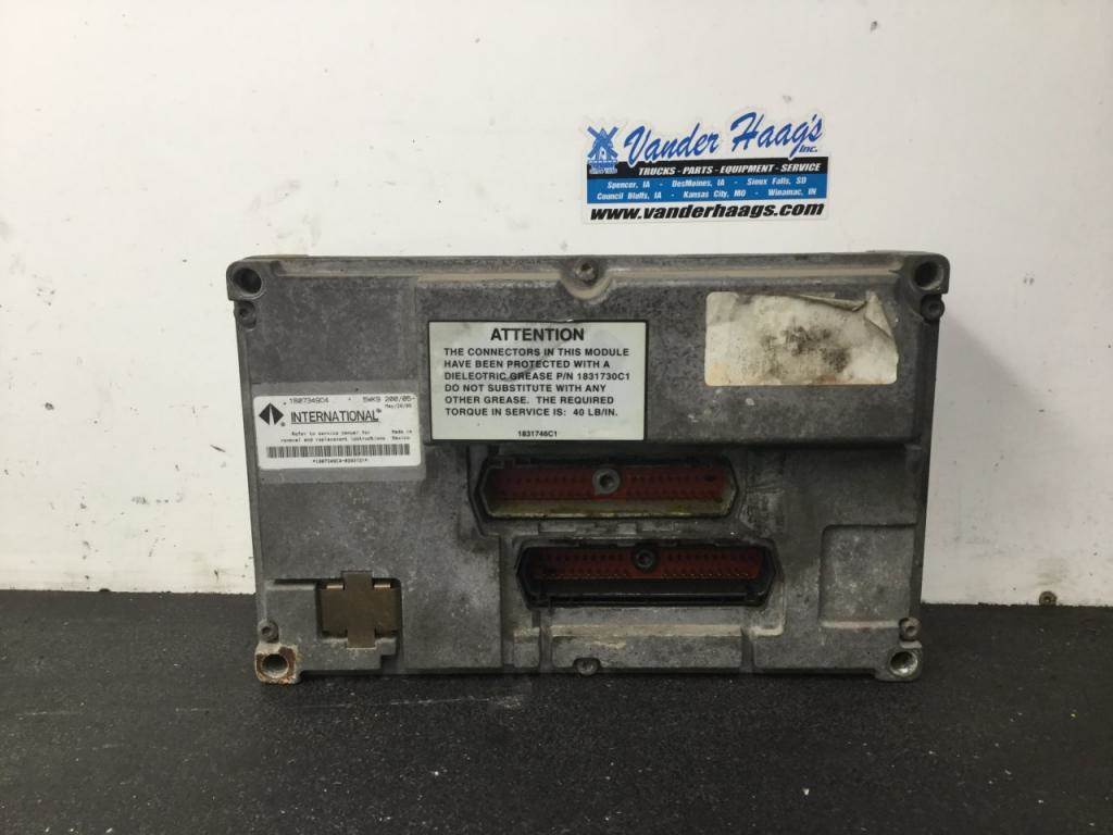 International Trucks Repair Manual T444e 1996