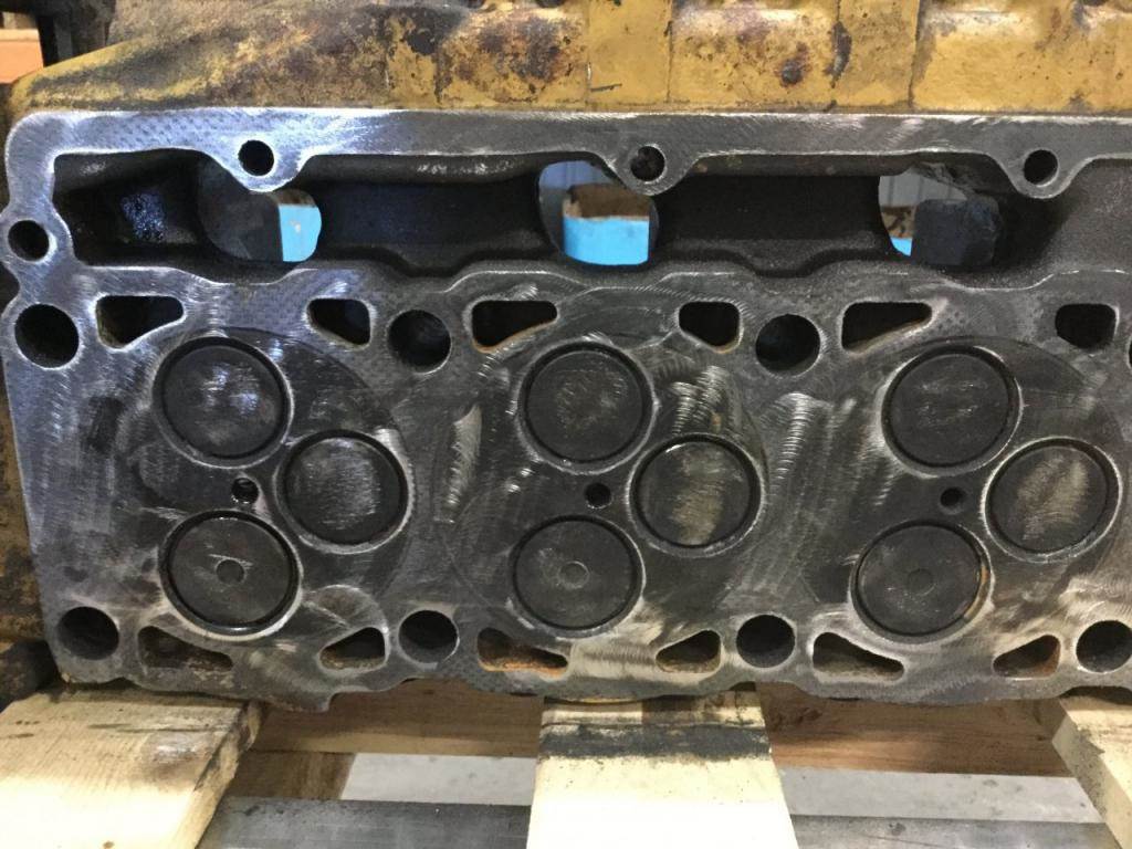 Caterpillar C7 Engine Head Assembly For Sale | Spencer, IA | 2195843