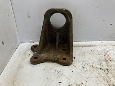 Caterpillar 3116 Engine Mount for a GMC C7500