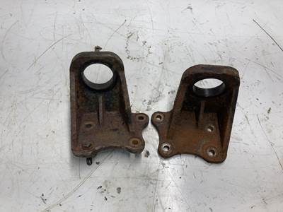 Caterpillar 3126 Engine Mount for a GMC C7500