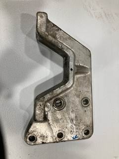 Caterpillar 3406C Engine Mount for a Ford L9511