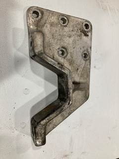 Caterpillar 3406C Engine Mount for a Ford L9511