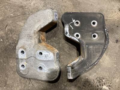 Caterpillar C12 Engine Mount for a Sterling L9513