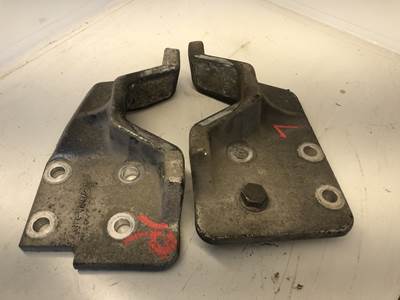 Caterpillar C12 Engine Mount for a Sterling A9513