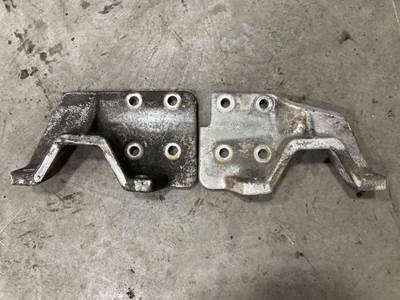 Caterpillar C12 Engine Mount for a Sterling L9513