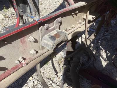Caterpillar C13 Engine Mount for a Kenworth T800