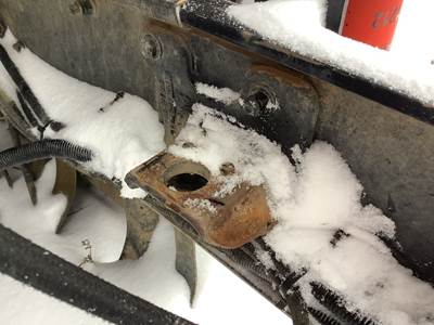 Caterpillar C15 Engine Mount for a Kenworth W900L