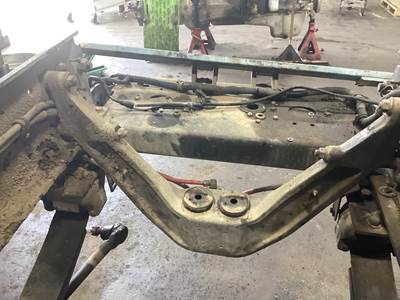 Cummins Big Cam IV Engine Mount for a Freightliner FLD120