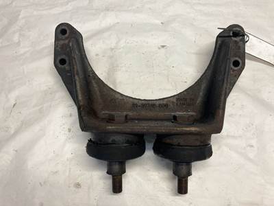 Cummins ISB 6.7L Engine Mount for a Freightliner M2 106