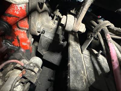 Cummins ISX Engine Mount for a International 9400