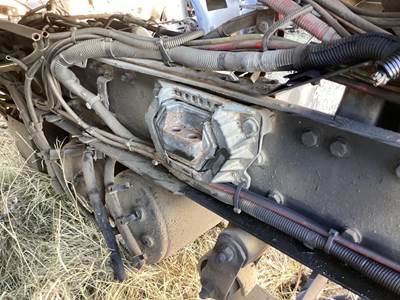 Cummins ISX15 Engine Mount for a Freightliner Cascadia