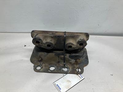 Cummins ISX15 Engine Mount for a Kenworth T680