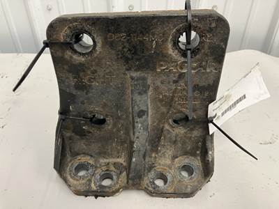 Cummins ISX15 Engine Mount for a Peterbilt 579