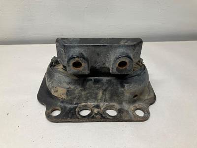 Cummins ISX15 Engine Mount for a Kenworth T680