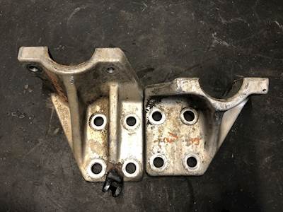 Cummins N14 CELECT Engine Mount for a Ford LTA9000