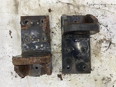 Cummins QSB Engine Mount for a Autocar Truck