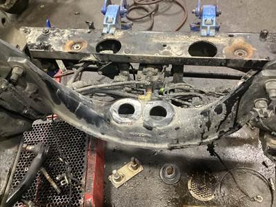 Cummins X15 Engine Mount for a Peterbilt 579