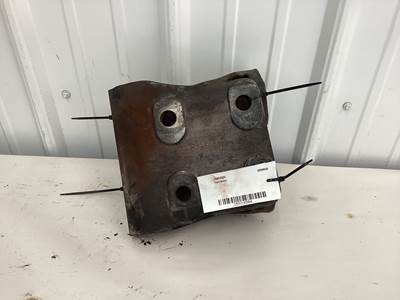 Cummins X15 Engine Mount for a Kenworth T680