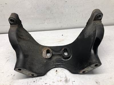 Detroit DD13 Engine Mount for a Freightliner Cascadia
