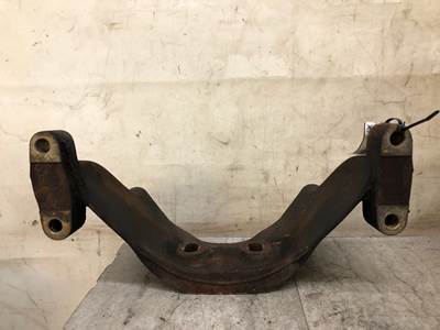 Detroit DD15 Engine Mount for a Freightliner Cascadia