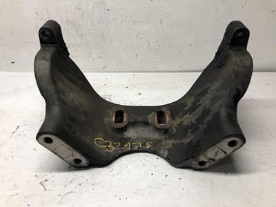 Detroit DD15 Engine Mount for a Freightliner Cascadia