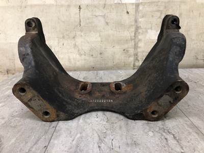 Detroit DD15 Engine Mount for a Freightliner Cascadia
